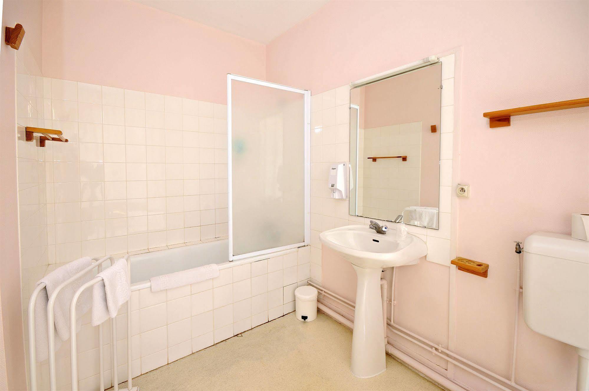 Chambre Simple ou Double avec Baignoire
