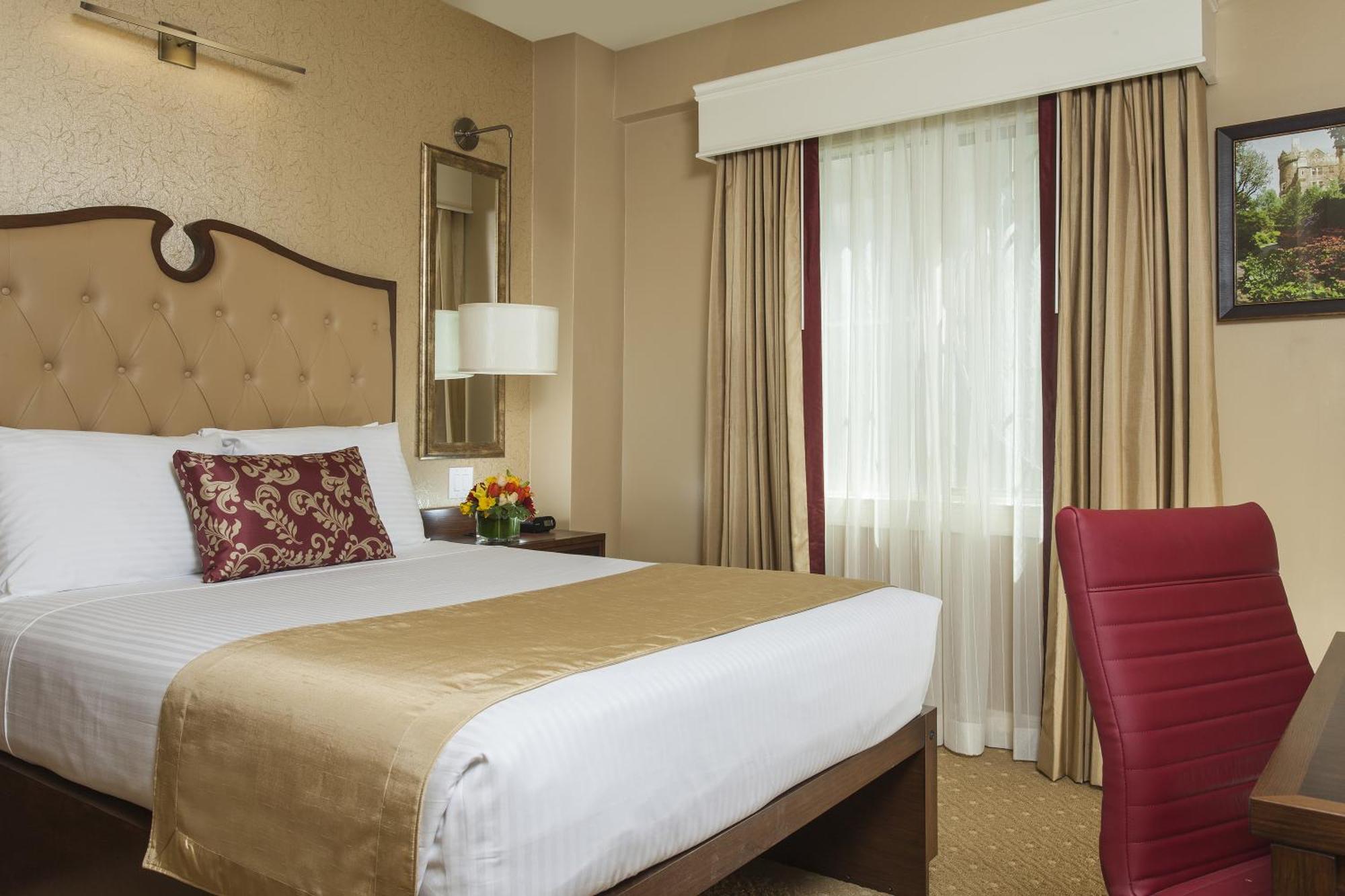 Superior Queen Room
