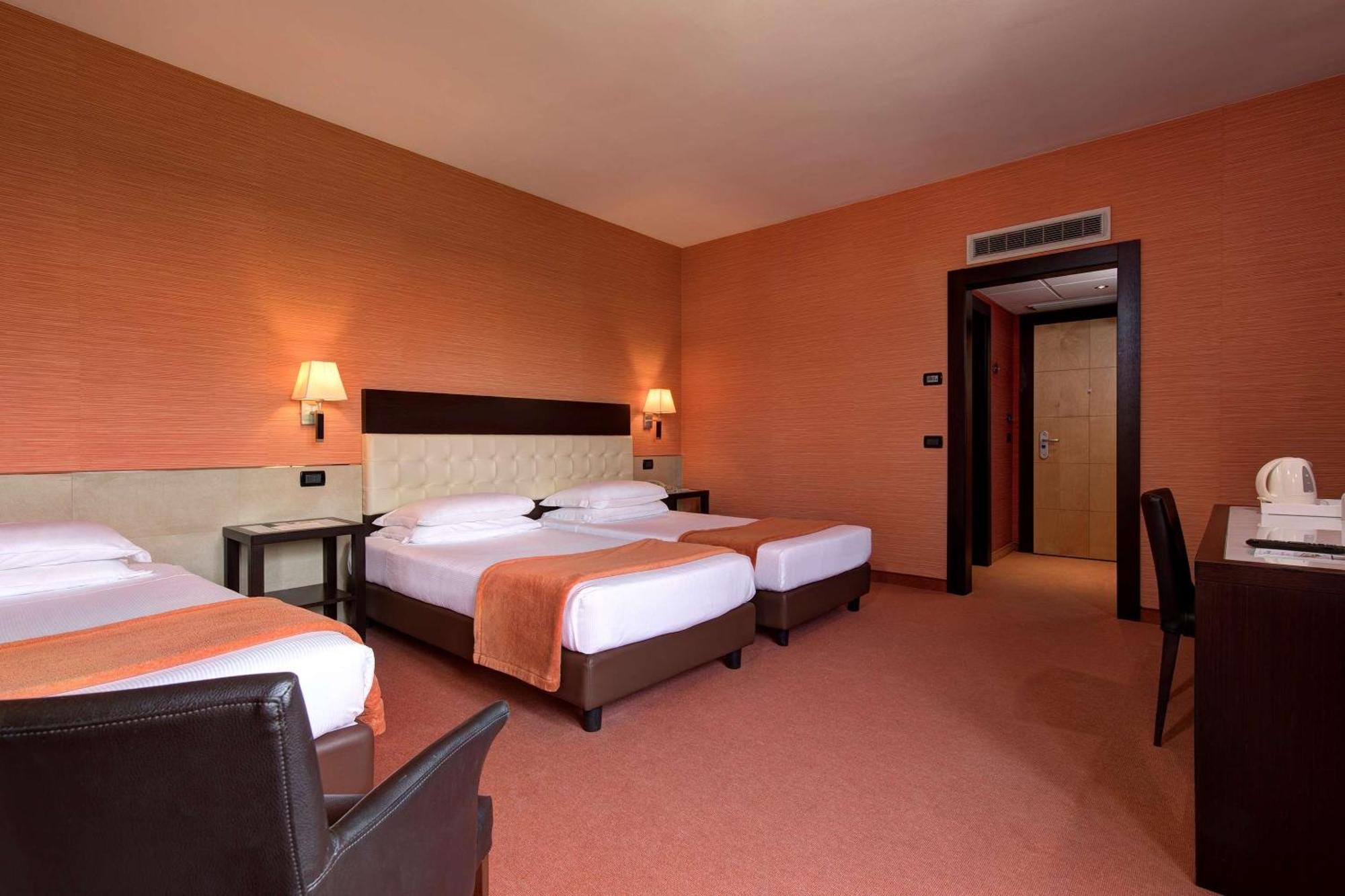 Camera King Standard con Letto Singolo