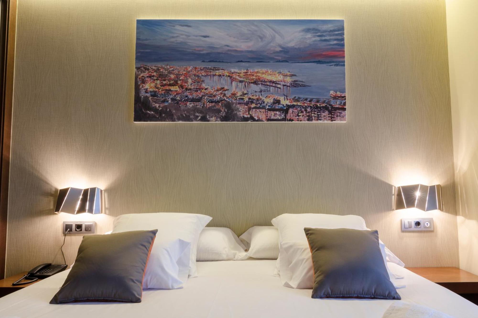 Suite Júnior (2 Adultos + 1 Criança)