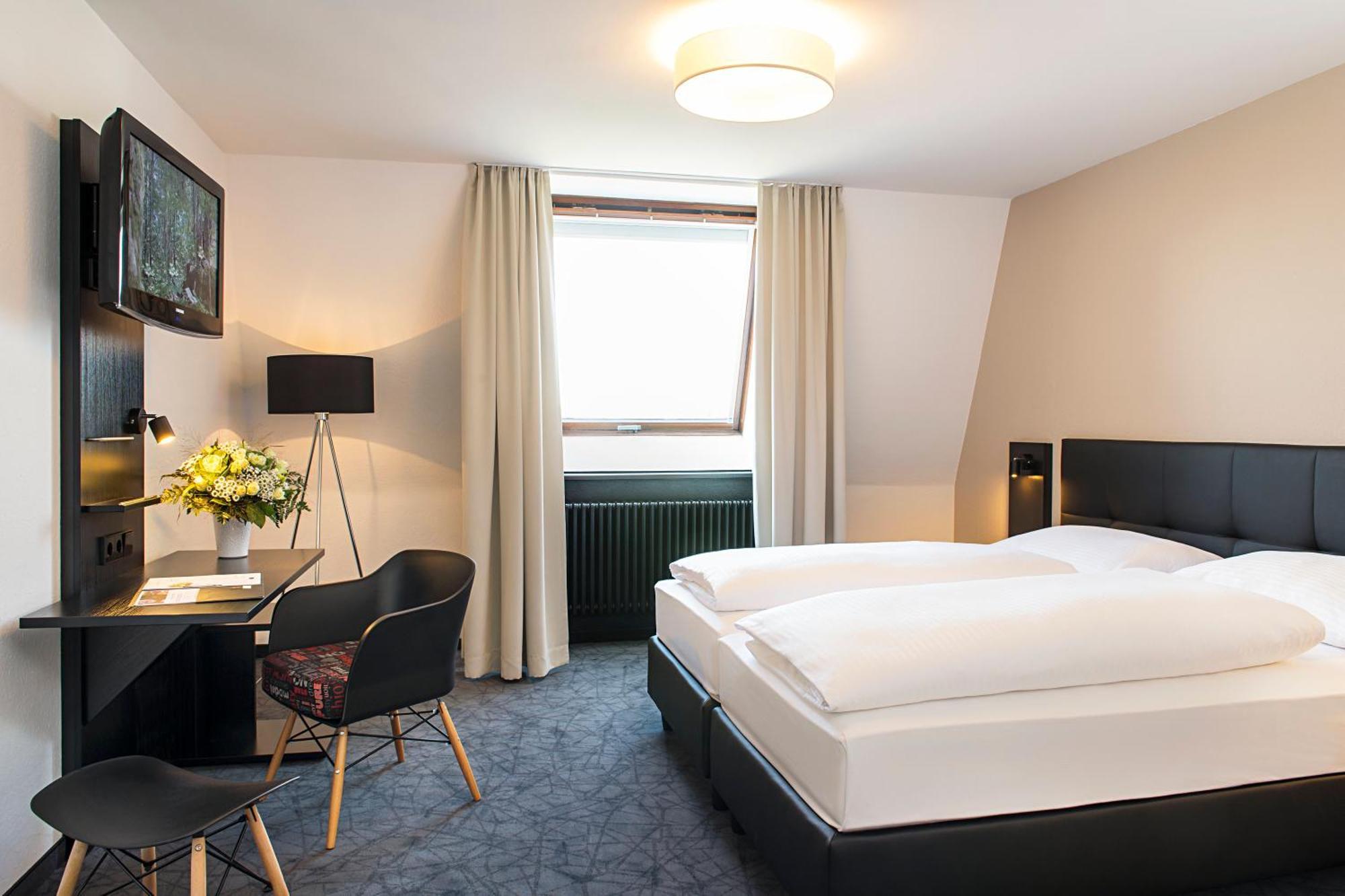 Comfort Twin Room,1559539819:JPEG