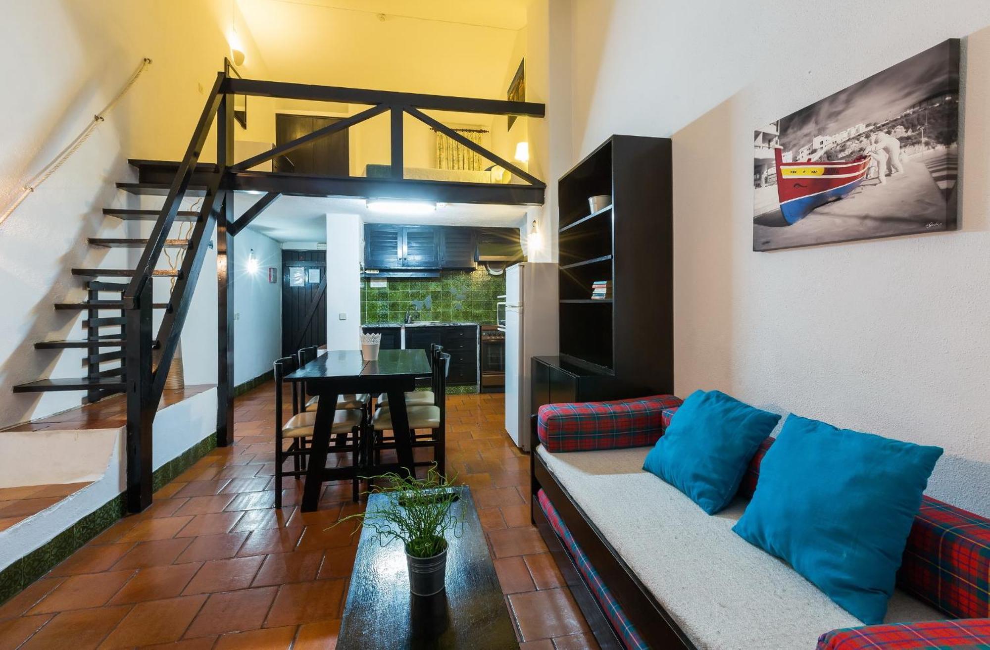 One-Bedroom Apartment,707123542:JPEG