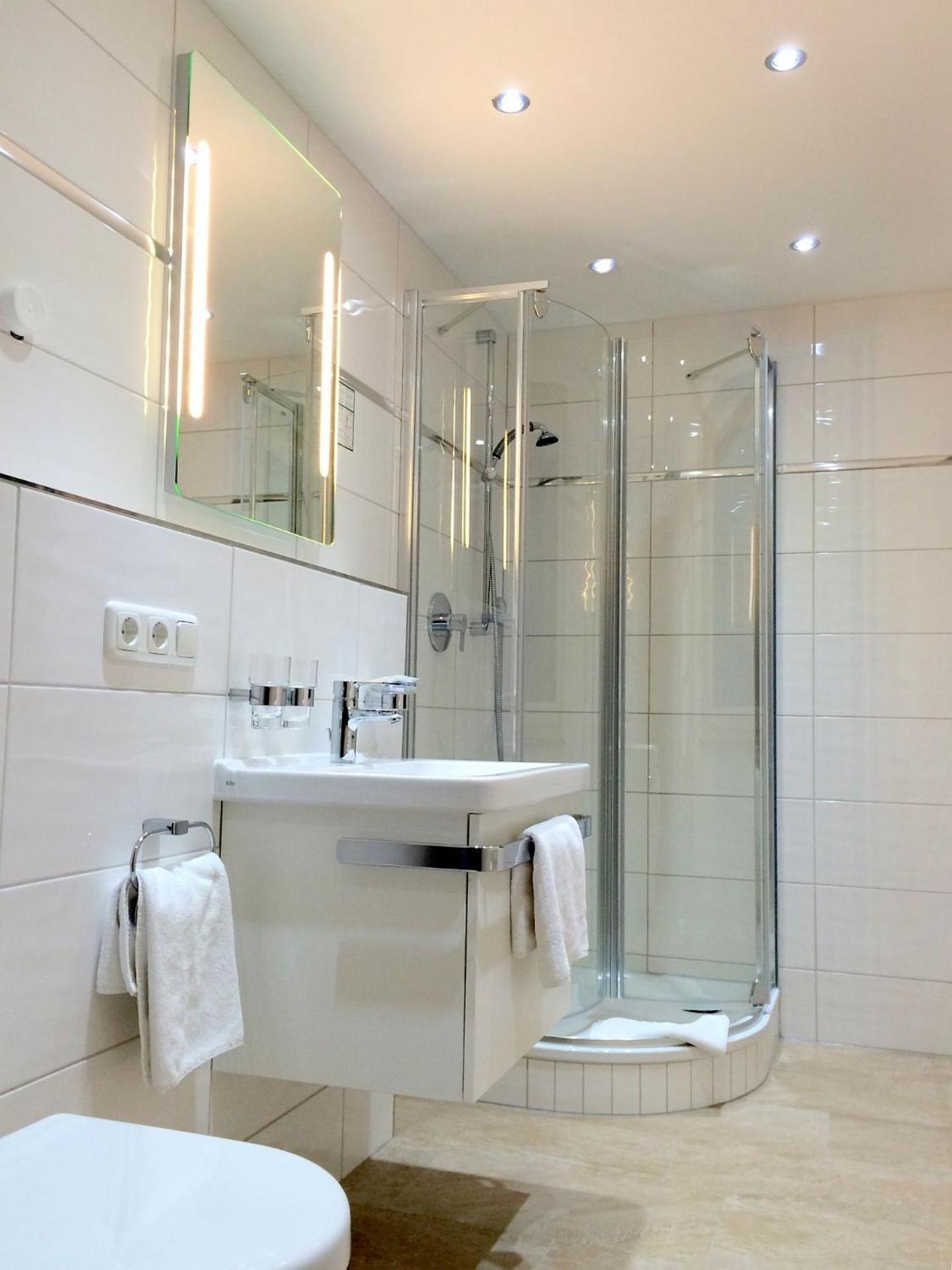 Double Room,1114330638:JPEG