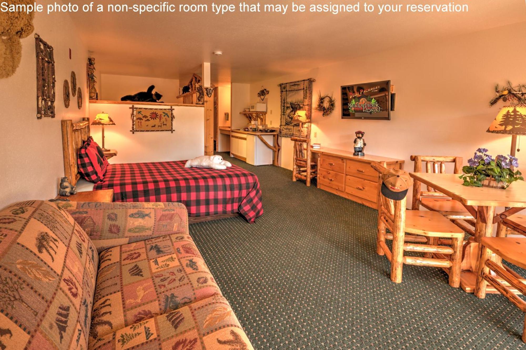 One Queen Two Twin Room,379665883:JPEG