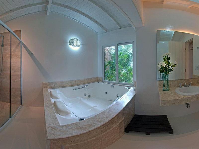 Suite Spa Bath,933811540:JPEG
