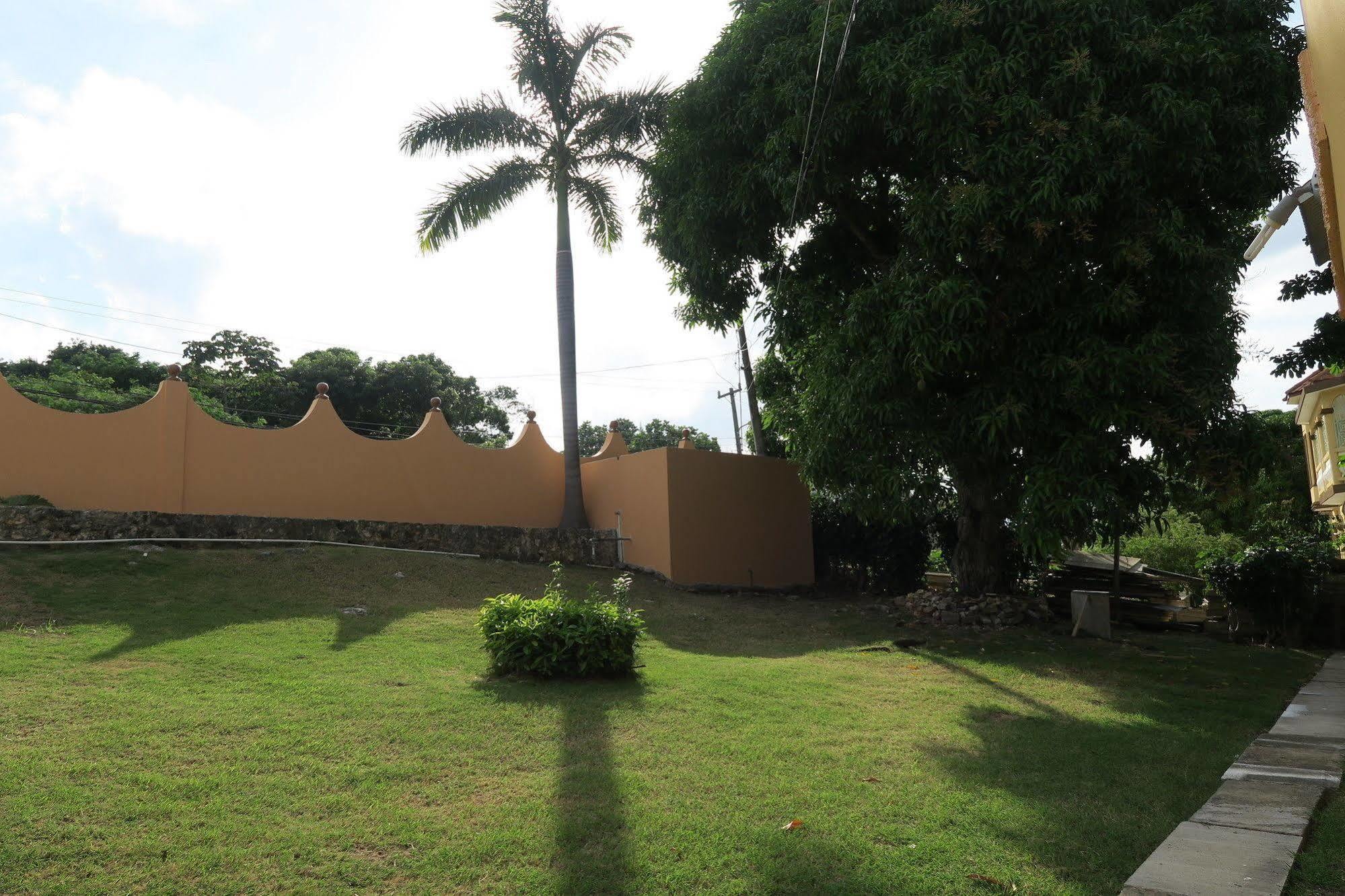 Deluxe Double or Twin Room with Ocean View