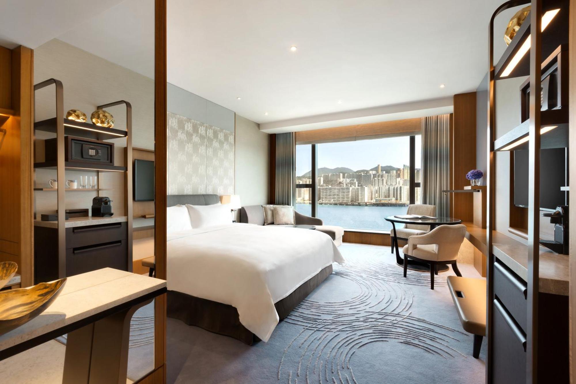 Deluxe Zimmer mit Kingsize-Bett mit Meerblick