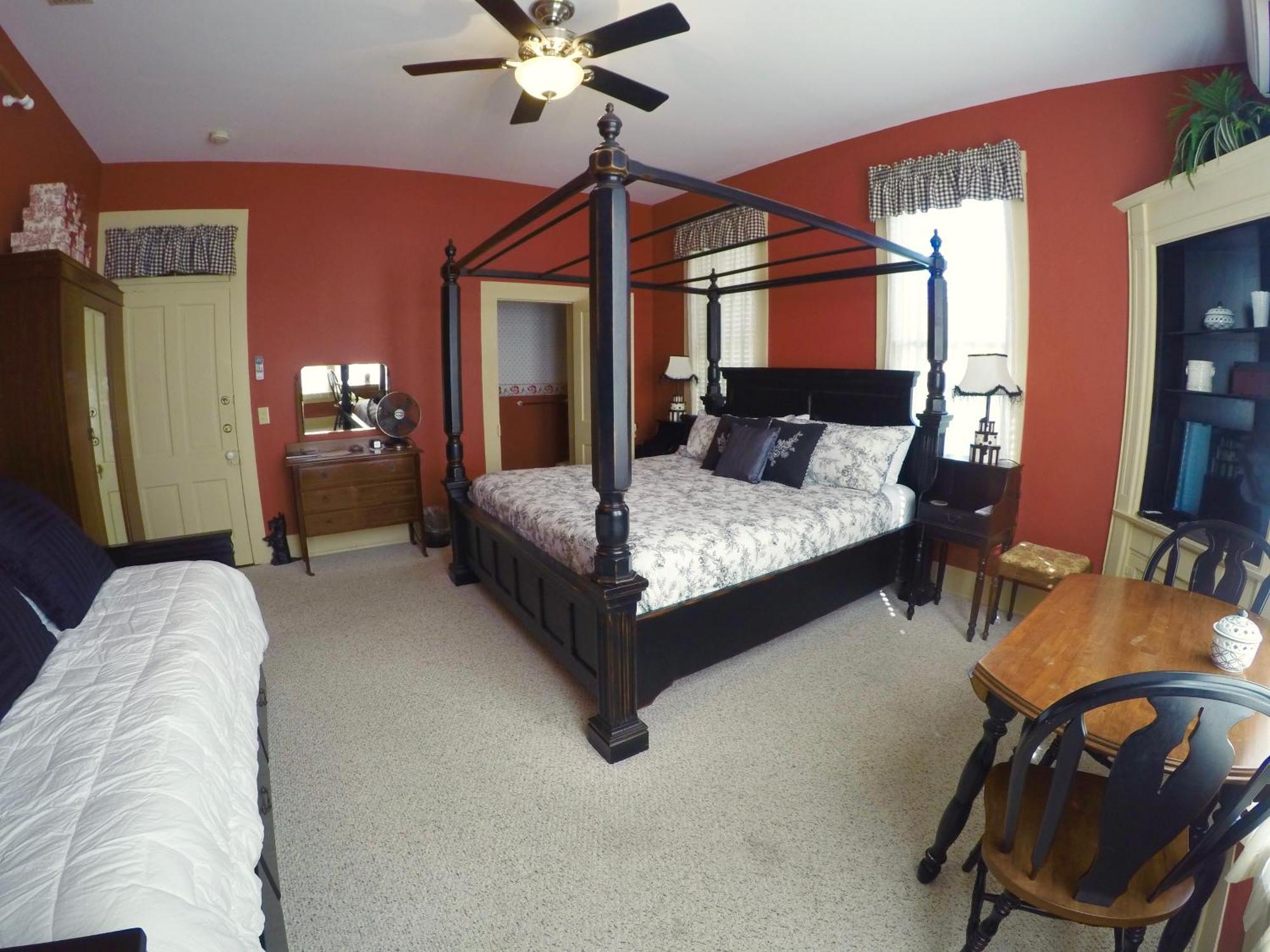 Superior King Room