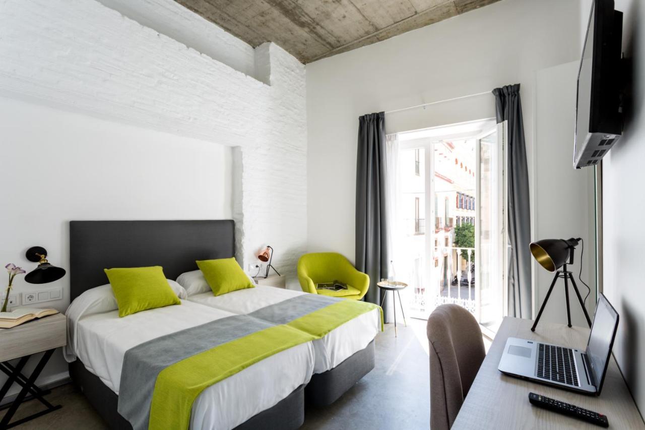 Zweibettzimmer mit Stadtblick