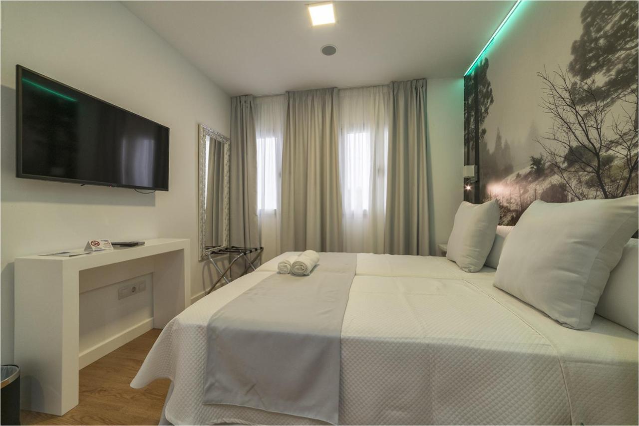 Standard Double Room,728080561:JPEG