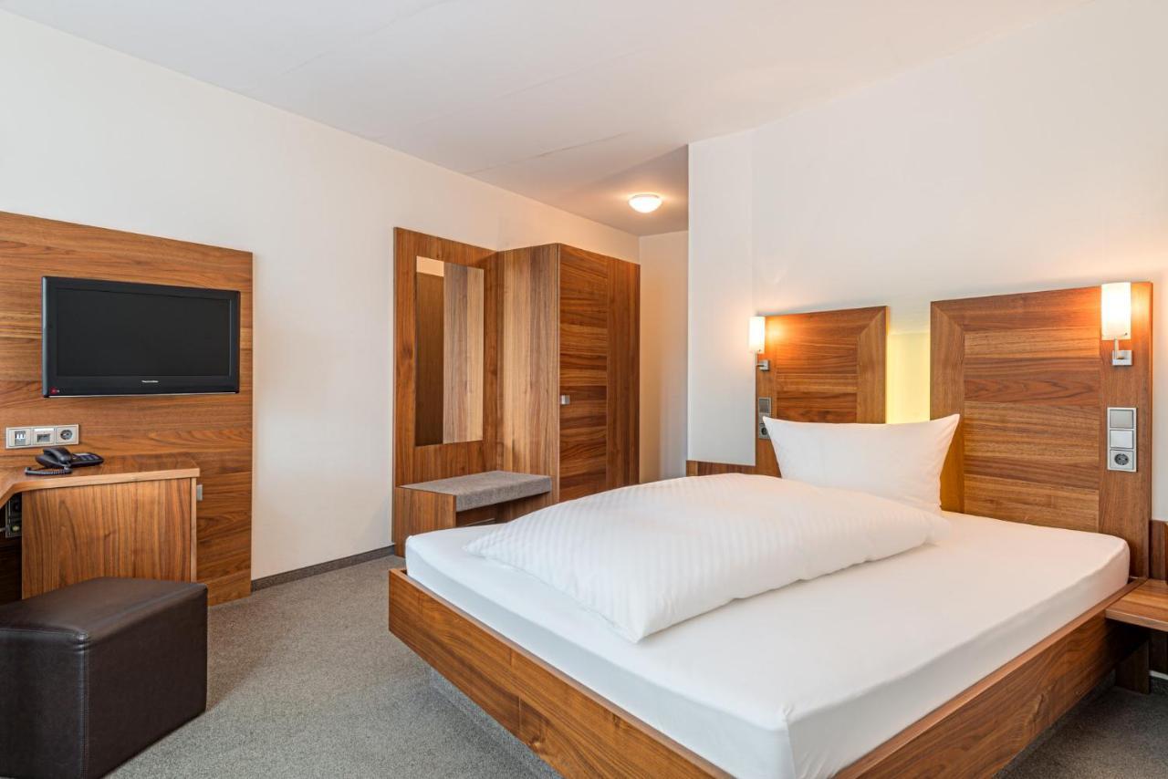 Business Zimmer mit Balkon