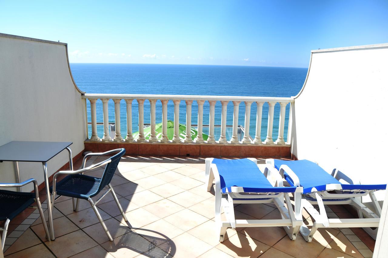 Quarto Duplo com Varanda e Vista Mar
