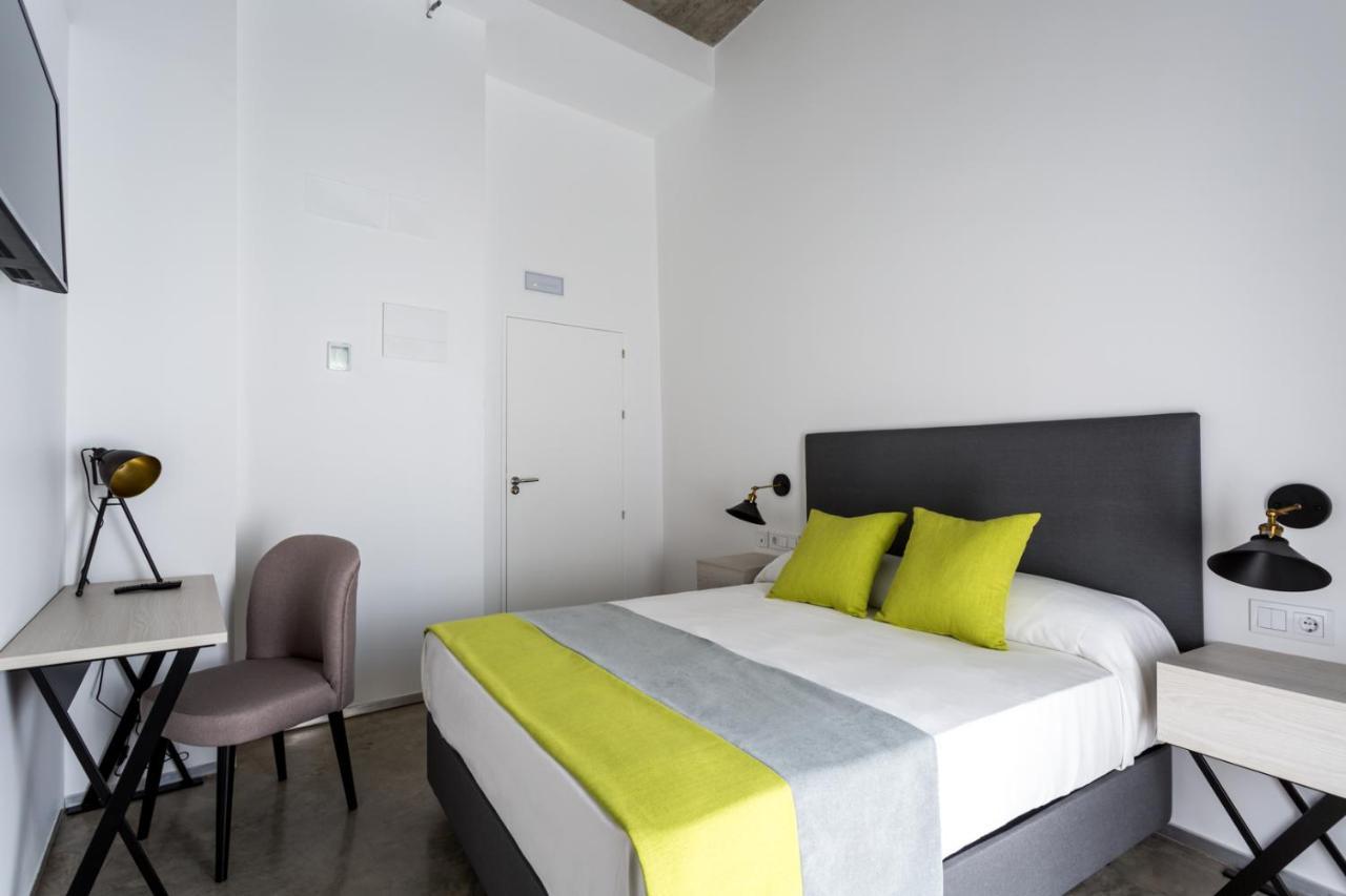Doppelzimmer mit Balkon