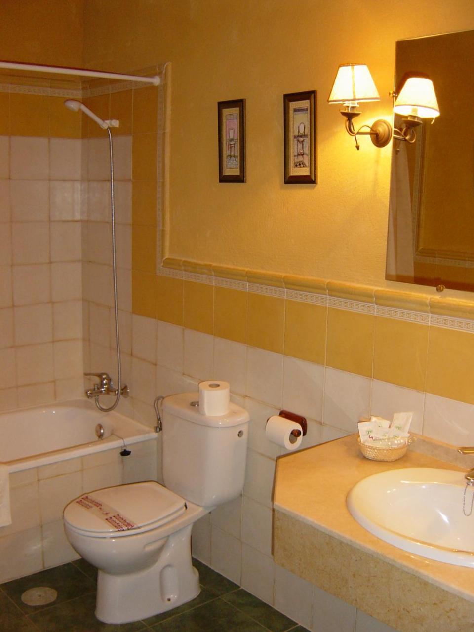 Double or Twin Room,723921571:JPEG