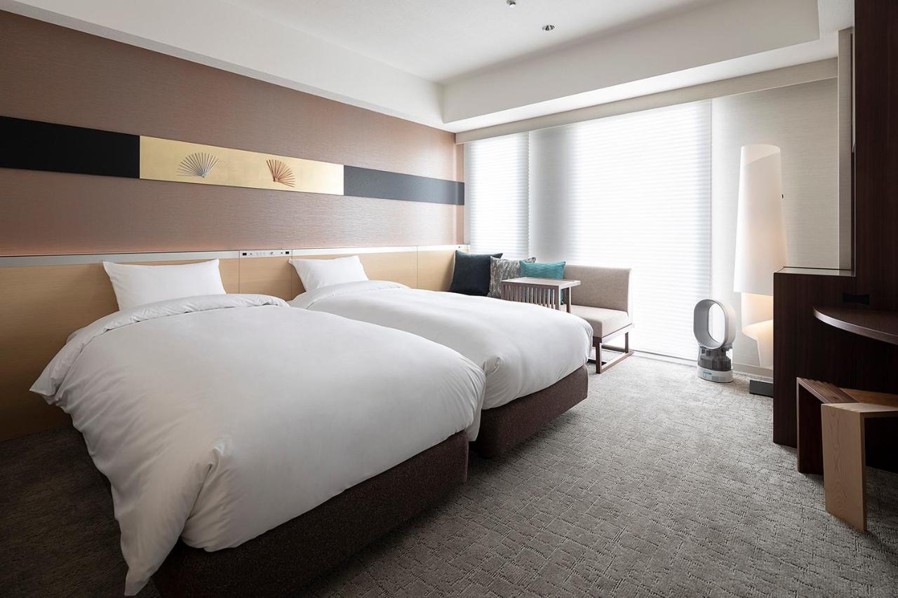 Superior Twin Room Sofa Bed 2 Single beds 1 Sofa bed Non-Smoking,723937393:JPEG