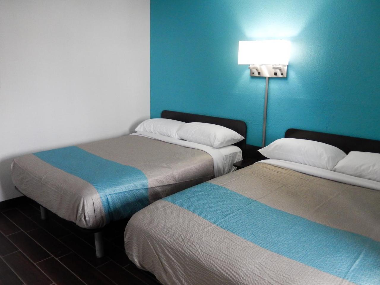 Deluxe Queen Room with Two Queen Beds