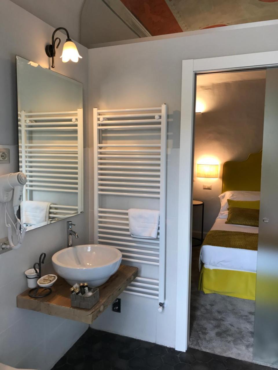 Romantic Double Room Balcony,596143227:JPEG