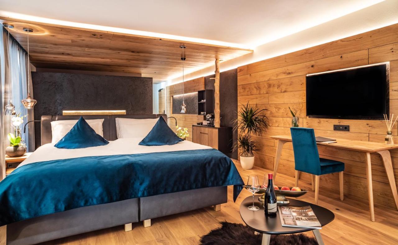 Deluxe Suite mit Balkon und Bergblick