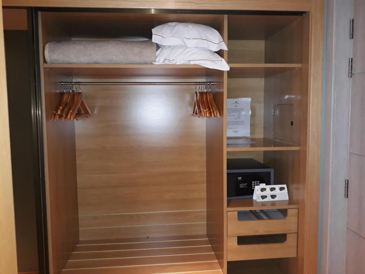 Deluxe Twin Room,750091943:JPEG