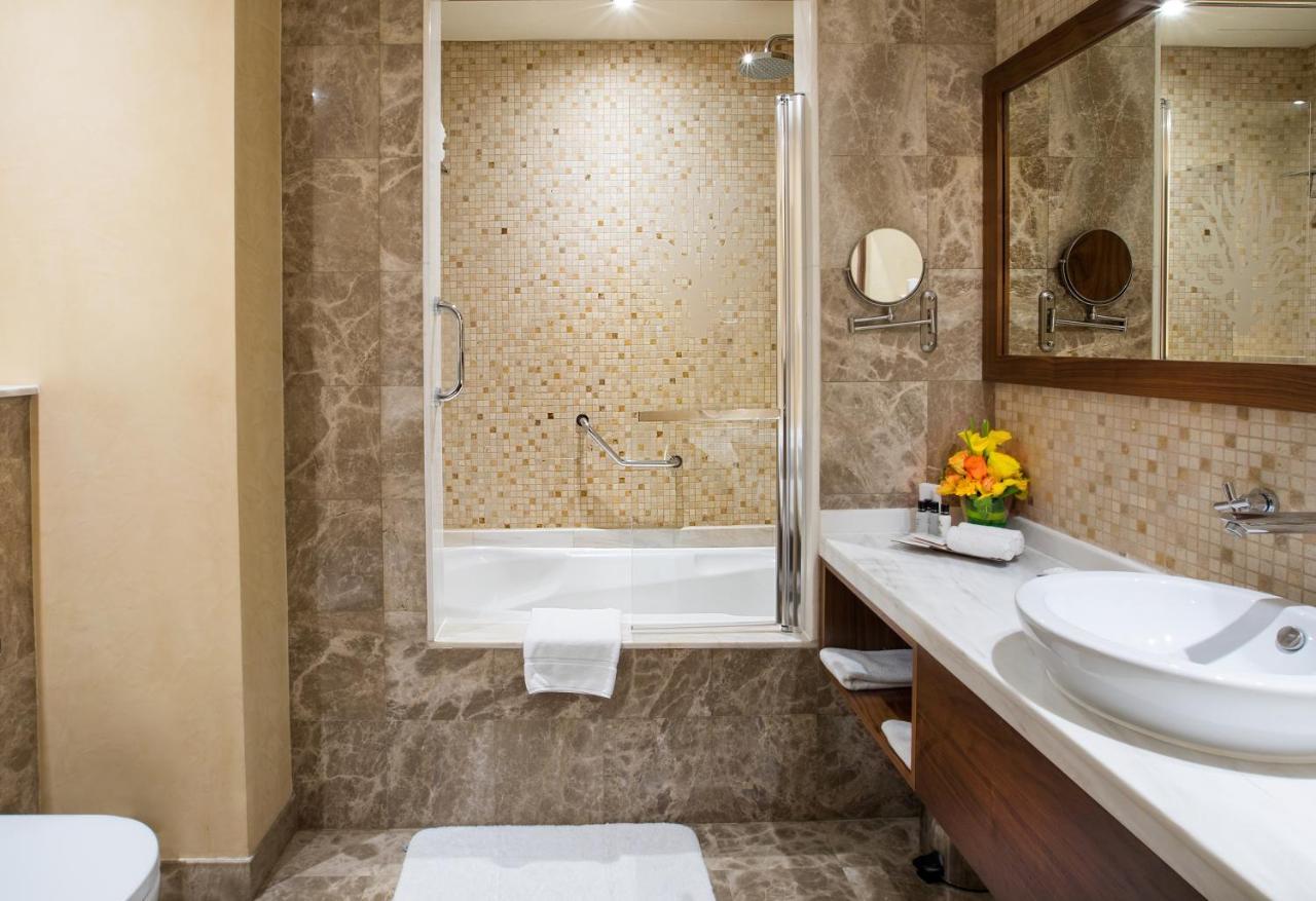 Quarto Deluxe com 2 Camas de Solteiro
