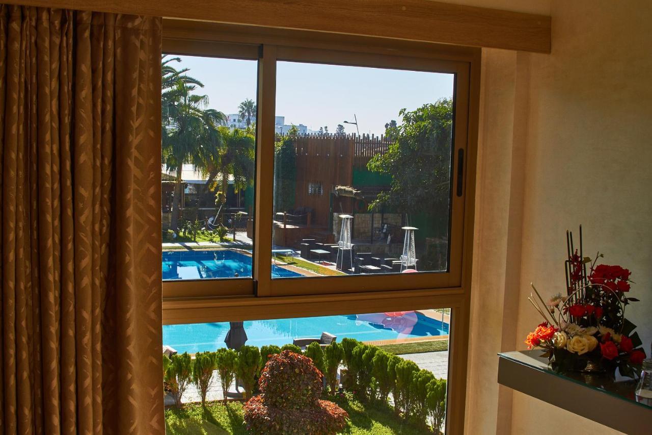 Chambre Double - Vue sur Piscine