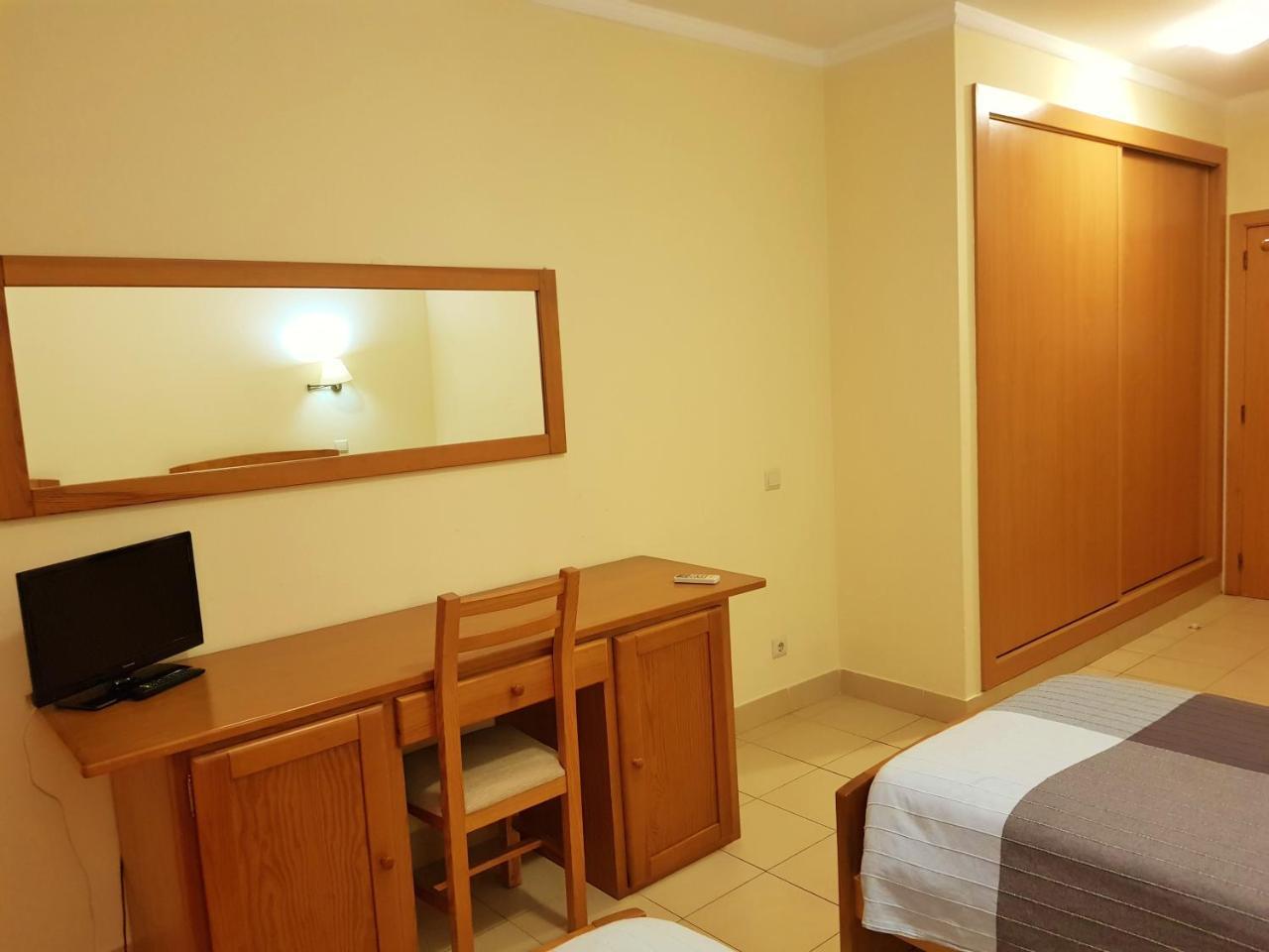 Twin Room,761733268:JPEG