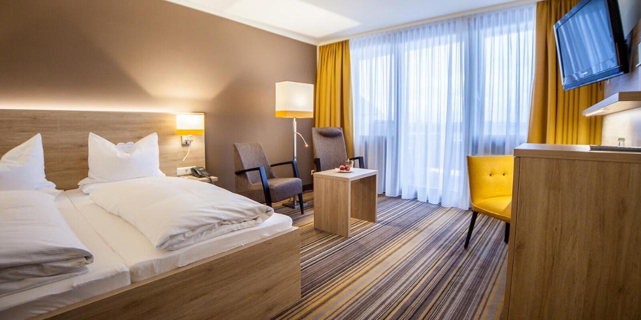 Double Room Lake View