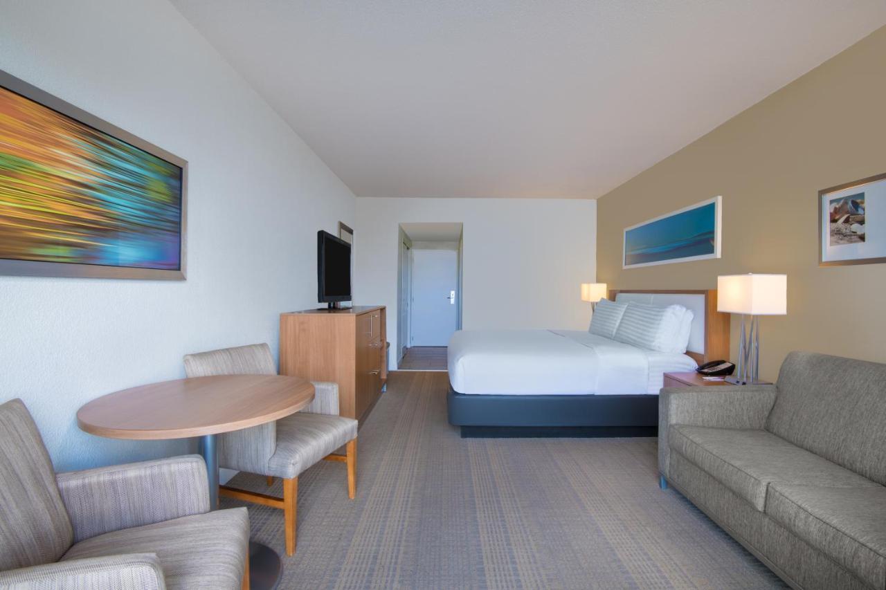 Standaardkamer met Kingsize Bed en Gedeeltelijk Uitzicht op de Oceaan