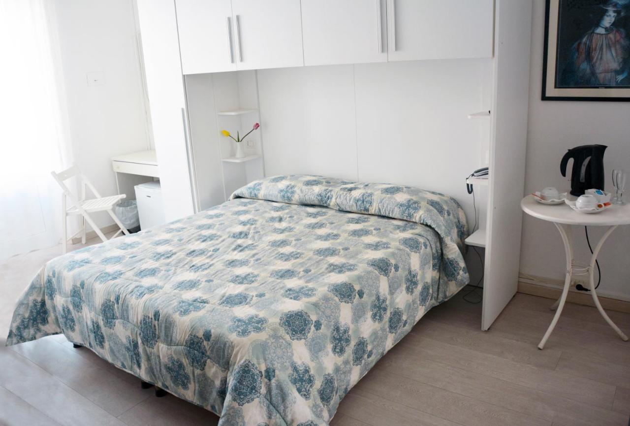 Camera Matrimoniale con Balcone
