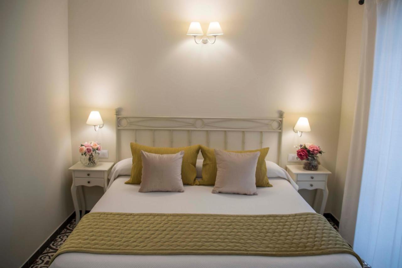 Deluxe Double Room,766625203:JPEG