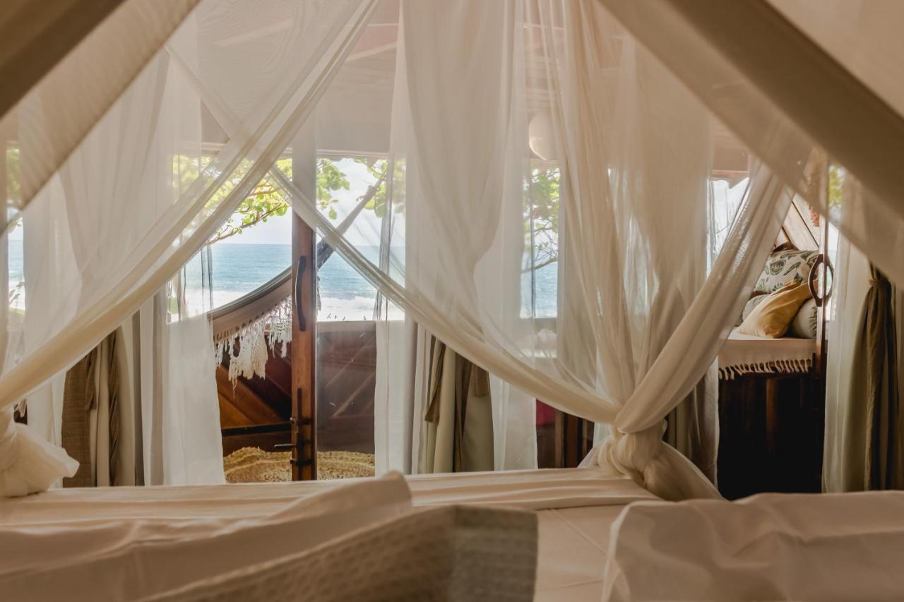 Suíte Master com Loft, Varanda e Vista do Mar