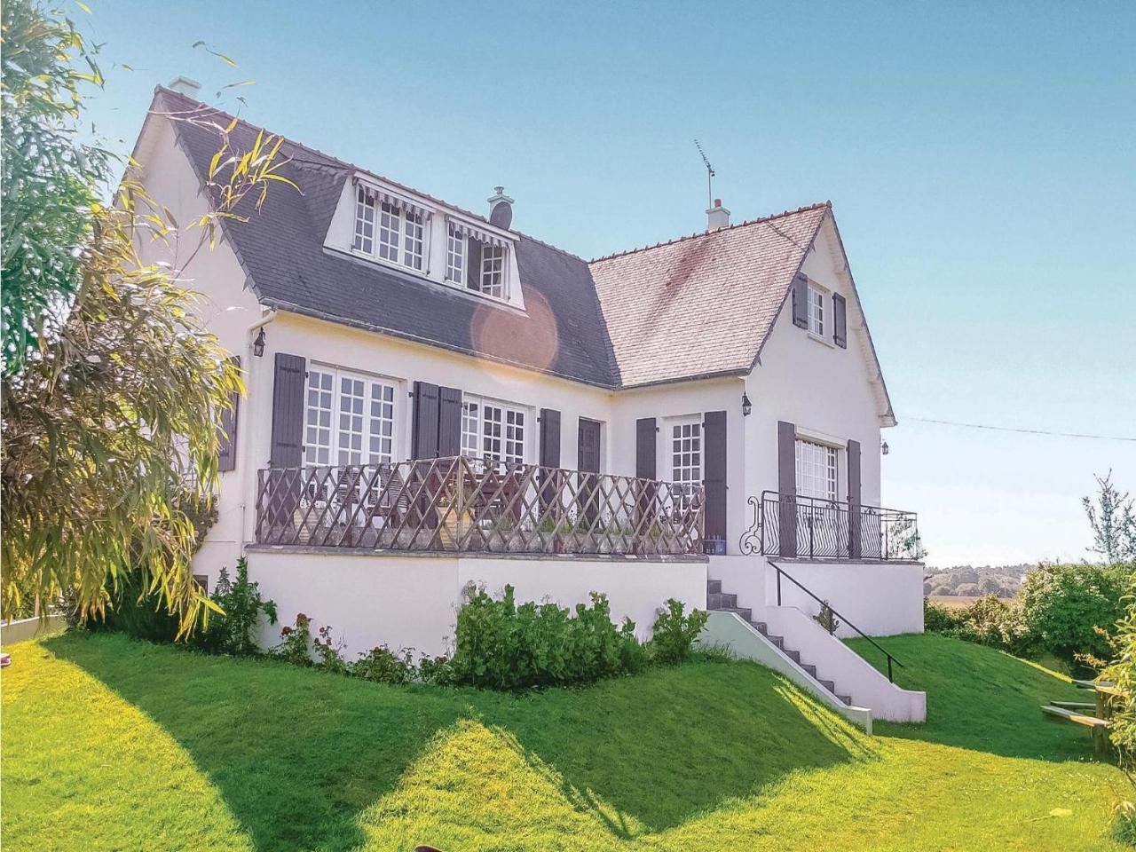 Suite met Frontaal Uitzicht op Zee en Balkon
