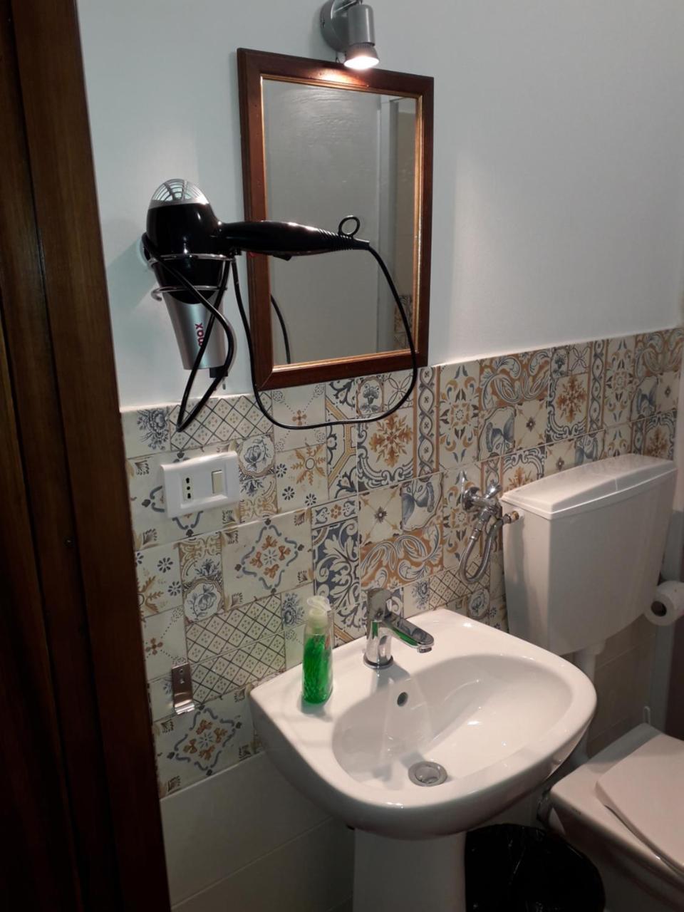 Camera Familiare con Vista Mare Laterale