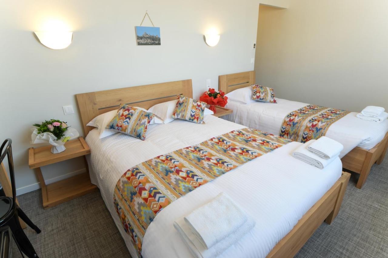 Classic Triple Room,514797546:JPEG