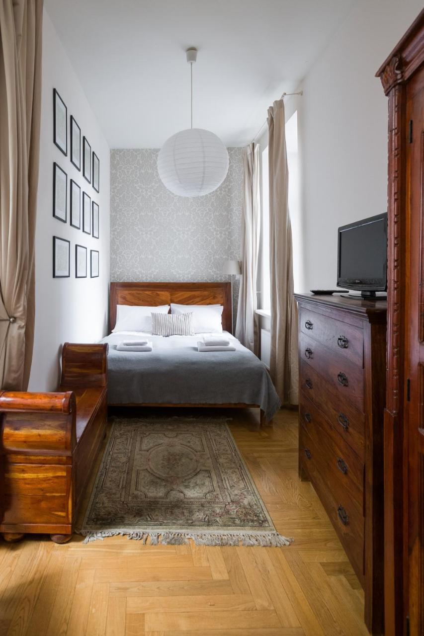 Large One-Bedroom Apartment (max 4 adults) -  Łobzowska 22/Biskupia 4 Street