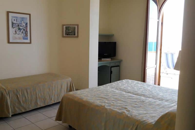 Camera Matrimoniale/Doppia con Letti Singoli con Pacchetto Spiaggia