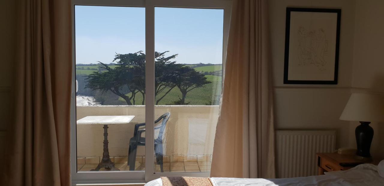 Doppelzimmer mit Balkon und Landschaftsblick
