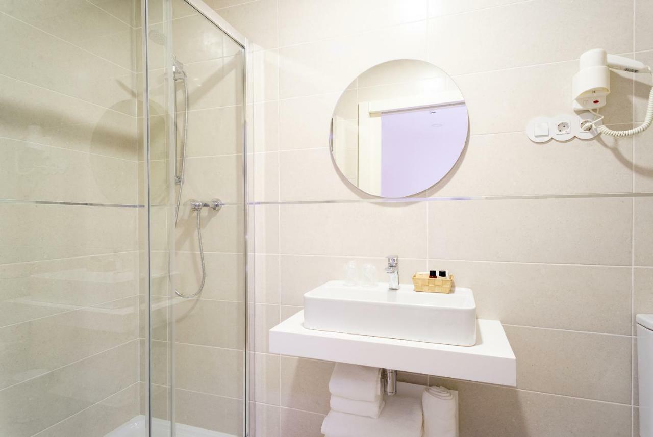 Triple Room,781232277:JPEG