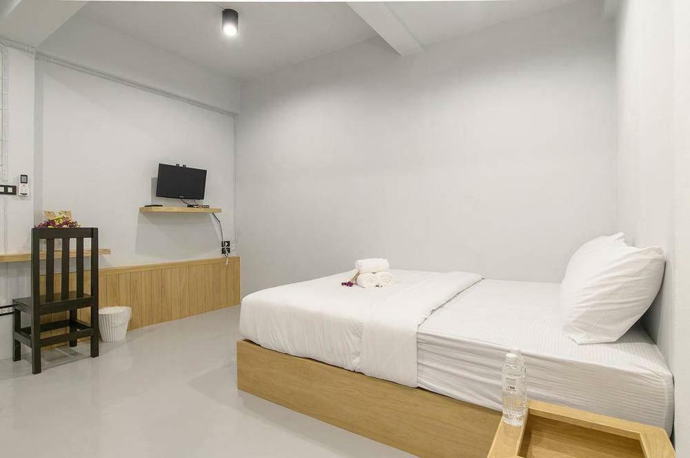 Superior Single Room