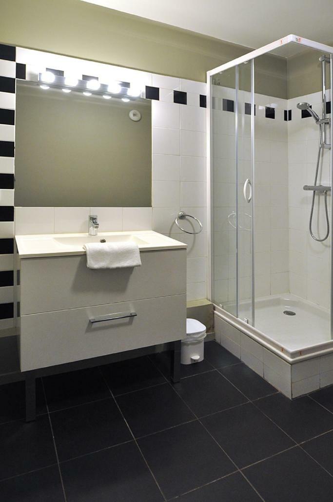 Two-Bedroom Apartment,780408783:JPEG