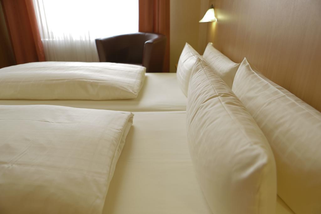 Chambre Double ou Lits Jumeaux Climatisée