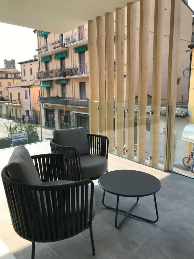 Deluxe Dreibettzimmer mit Balkon