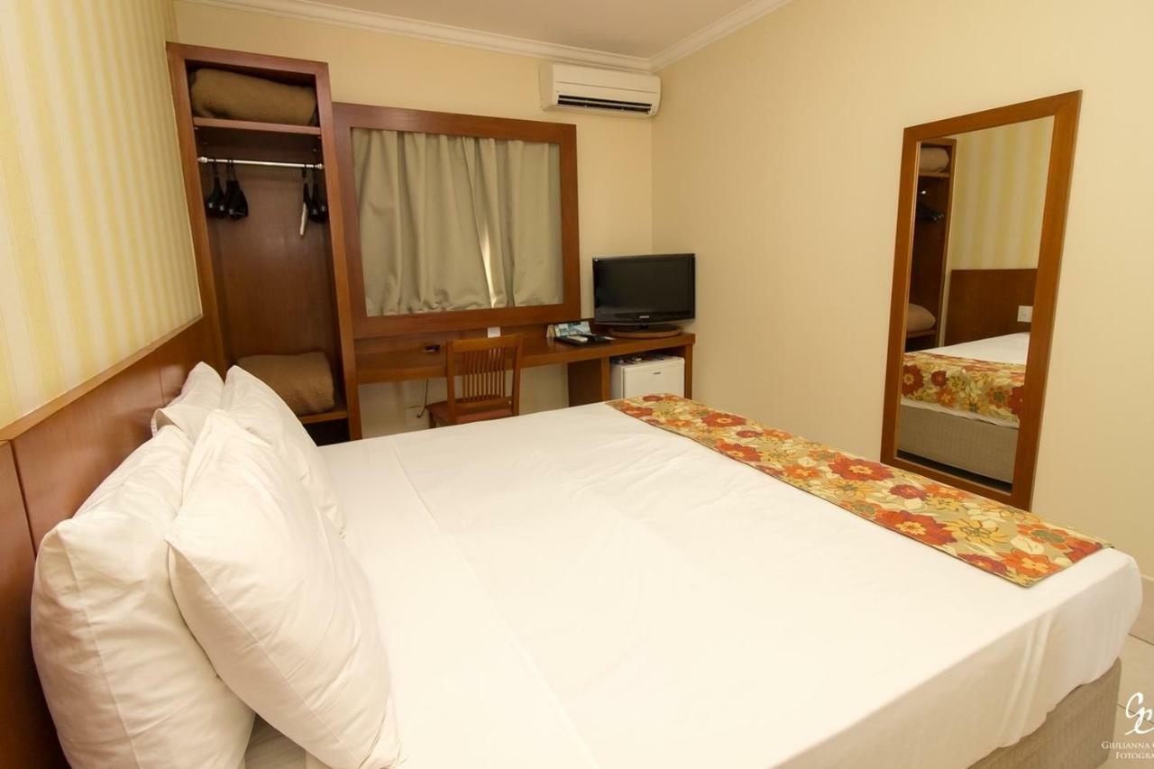 Quarto Standard com Cama Queen-size