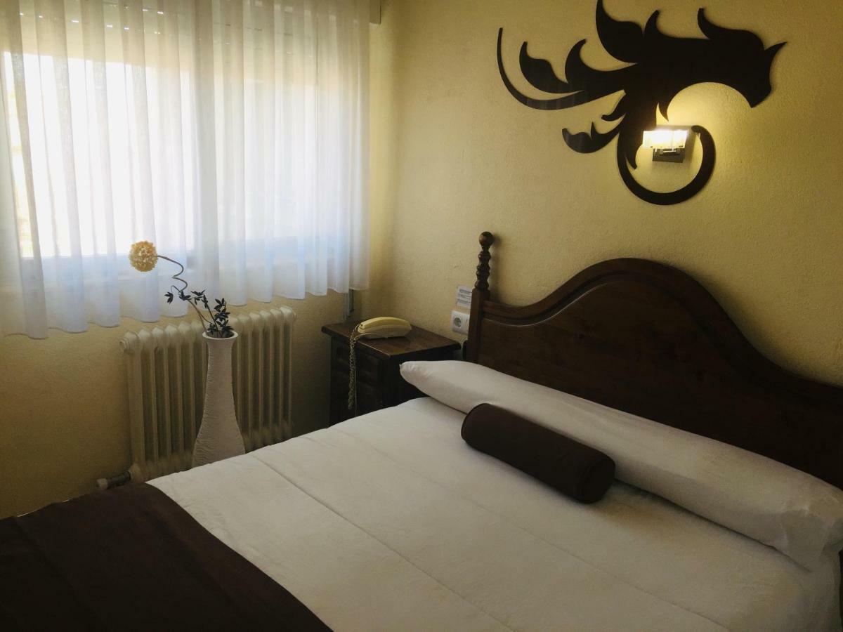 Single Room,1214608426:JPEG