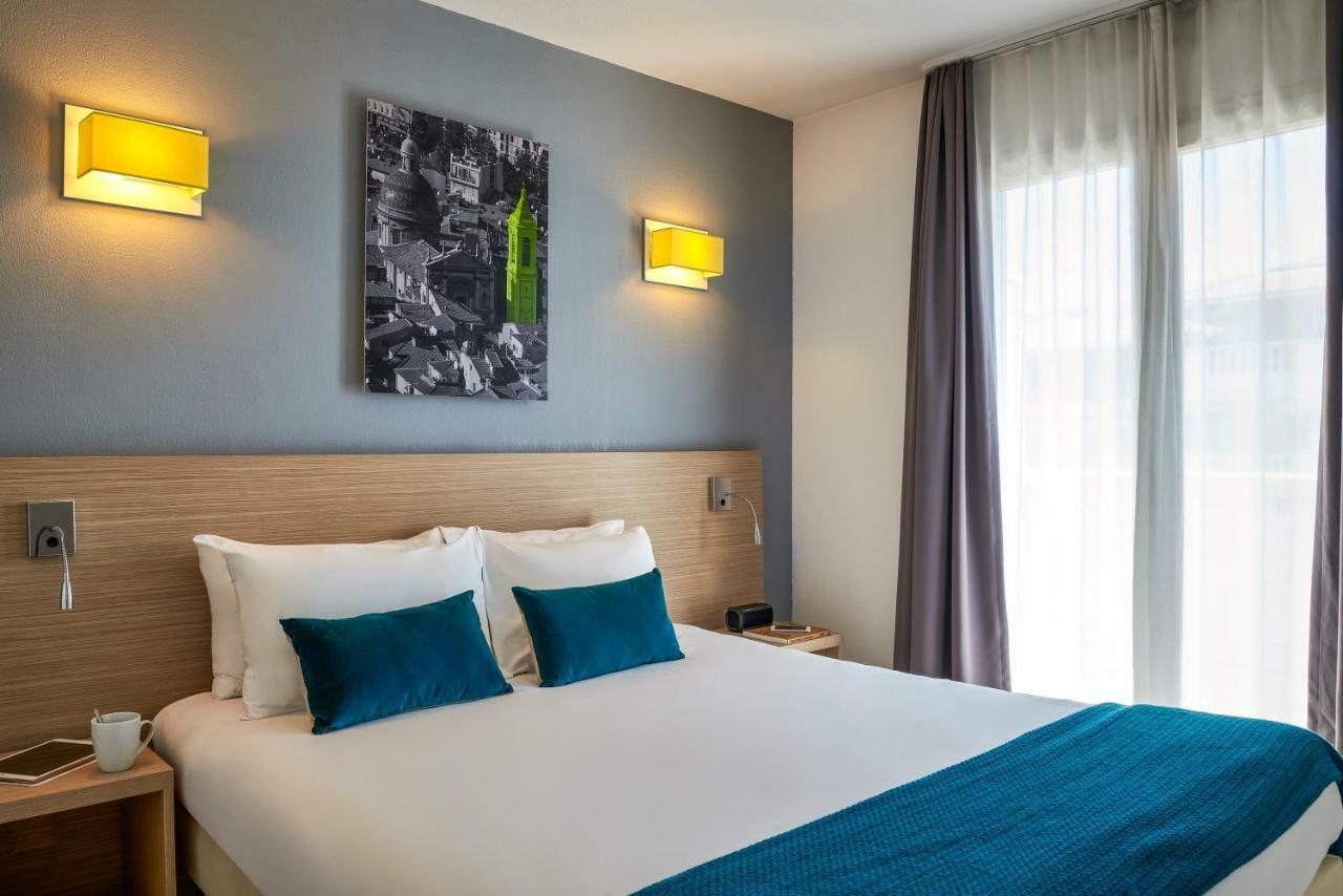 Apartamento com 1 Quarto