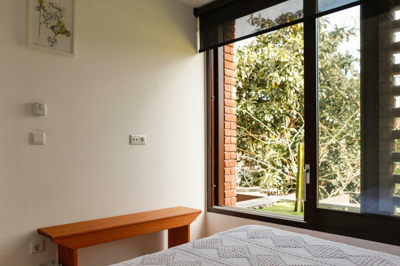 Quarto Duplo com Vista Jardim