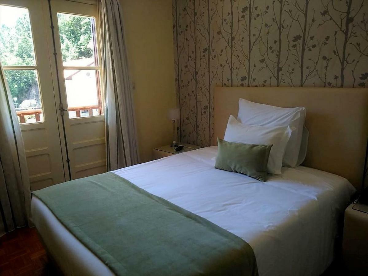 Single Room with Balcony,805833210:JPEG