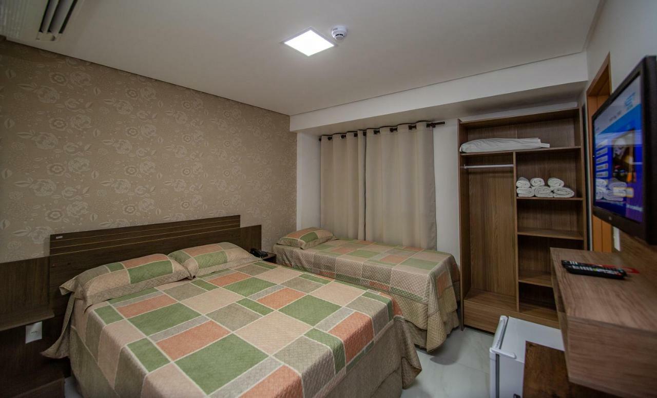 Quarto Triplo com Vista da Cidade