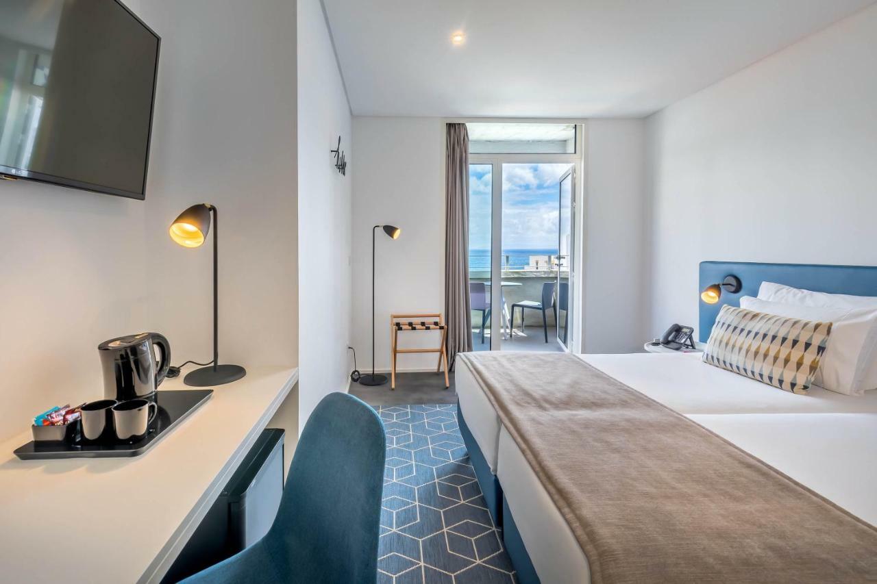 Quarto Duplo ou Twin com Vista Mar