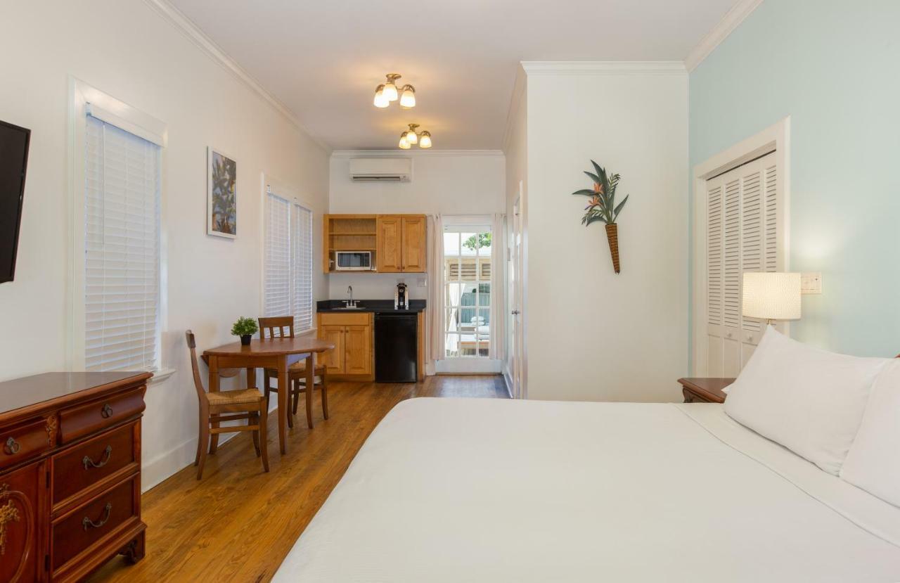 Junior Suite Cabana